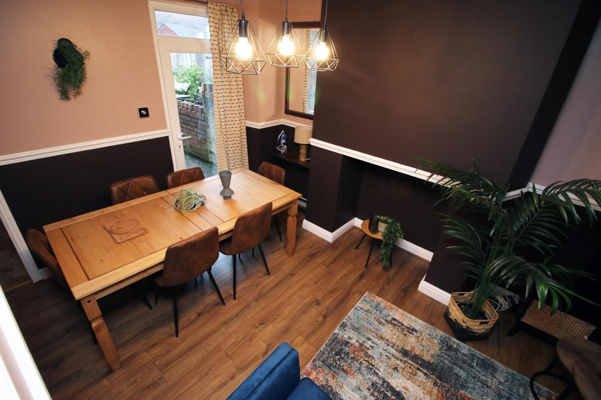 Cosy 3Br Home, Scenic Views, Ideal For Walks & Work Abertillery ภายนอก รูปภาพ