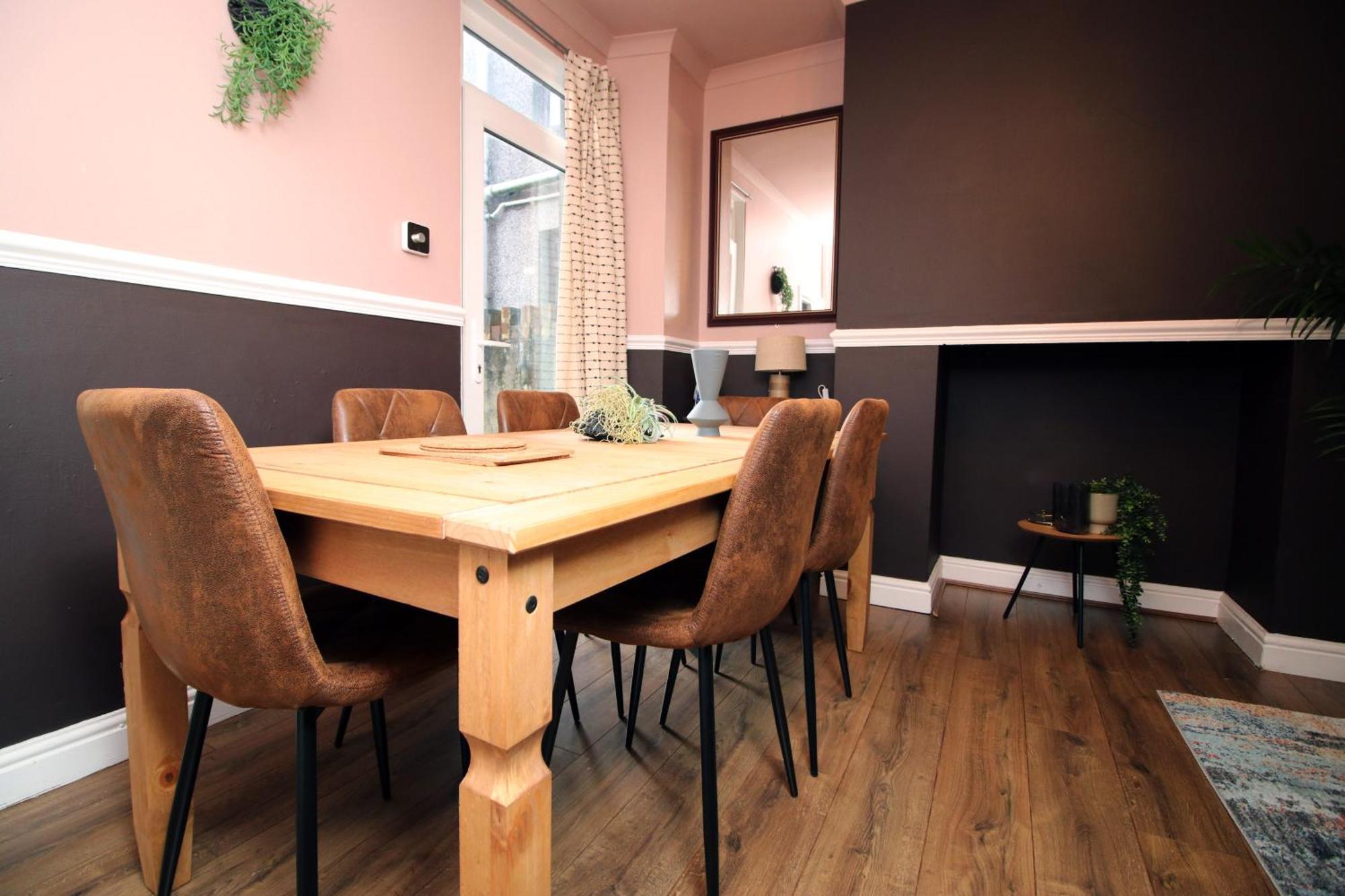 Cosy 3Br Home, Scenic Views, Ideal For Walks & Work Abertillery ภายนอก รูปภาพ