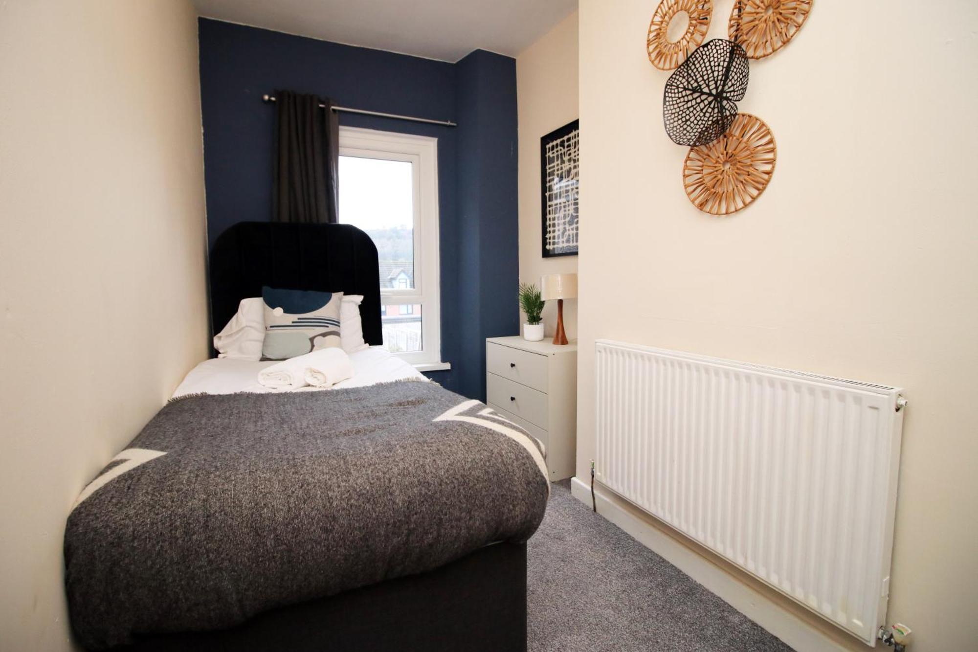 Cosy 3Br Home, Scenic Views, Ideal For Walks & Work Abertillery ภายนอก รูปภาพ