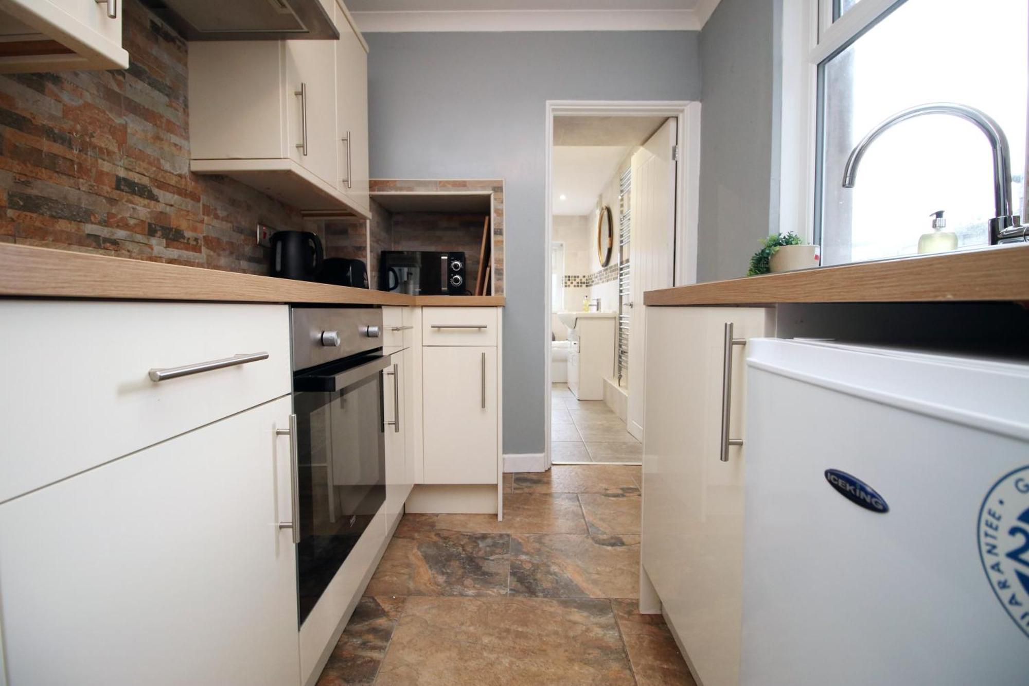 Cosy 3Br Home, Scenic Views, Ideal For Walks & Work Abertillery ภายนอก รูปภาพ